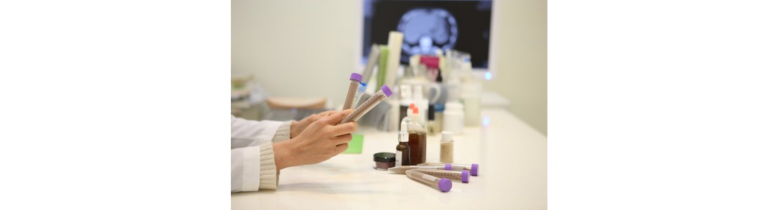 1000x1000-1471434611-medicine-848503-640