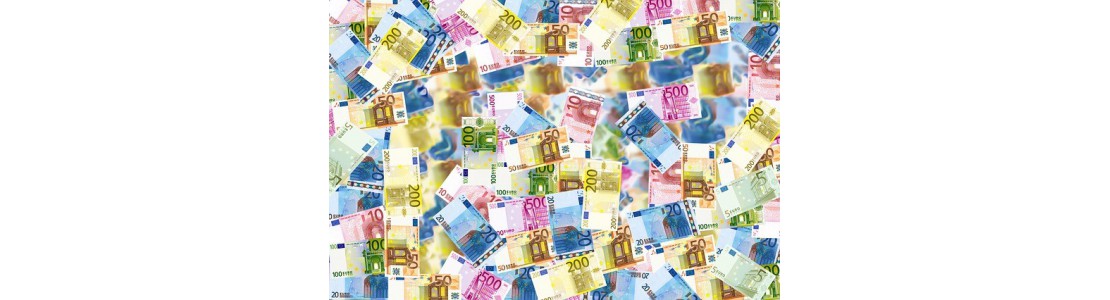 1000x1000-1488533310-bills-496229-640