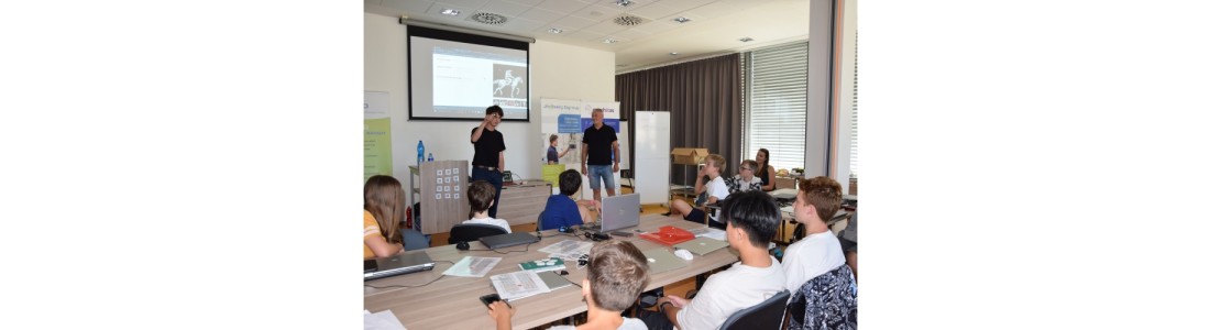 Jihočeský Digi Hub předvedl mladým programátorům využití AI